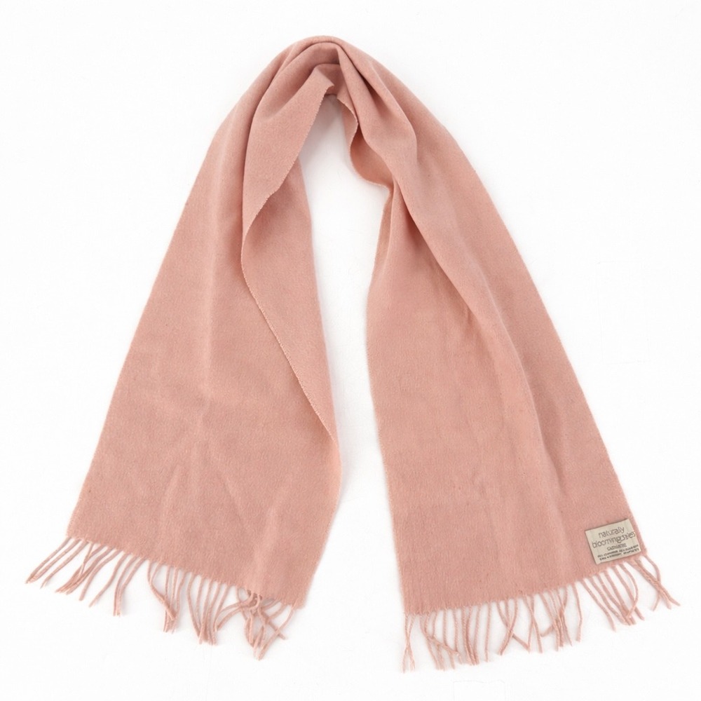 Bloomingdale's Cashmere Scarf Womens OS Pink Fringe Made in Germany Quiet Luxury